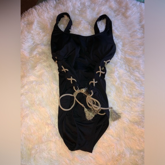 Vince Camuto Black and Gold Lace Up One Piece Swimsuit size 10 - Picture 3 of 14